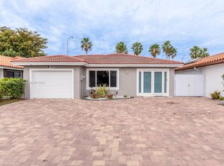 1210 SW 136th Pl, Miami, FL 33184