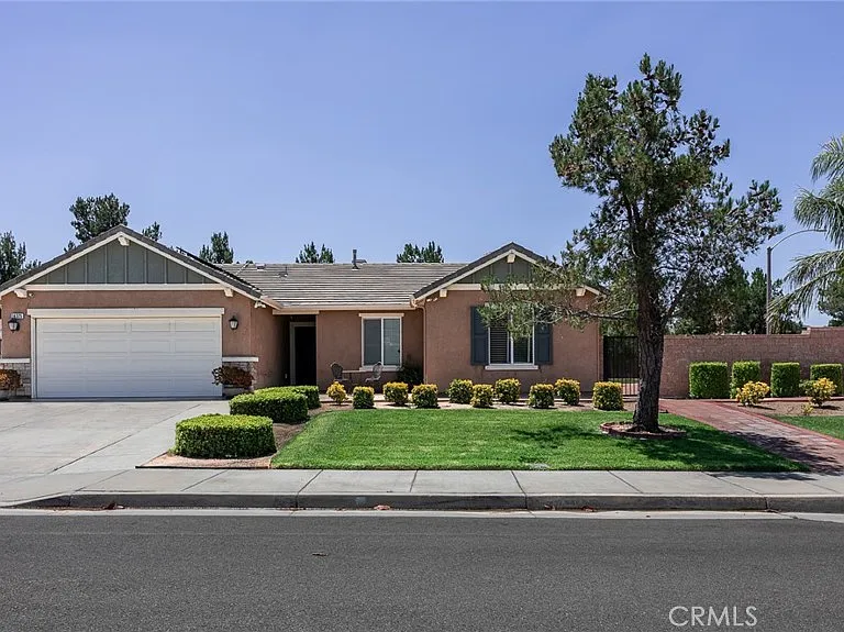 14325 Coyote Valley St — Photo 2