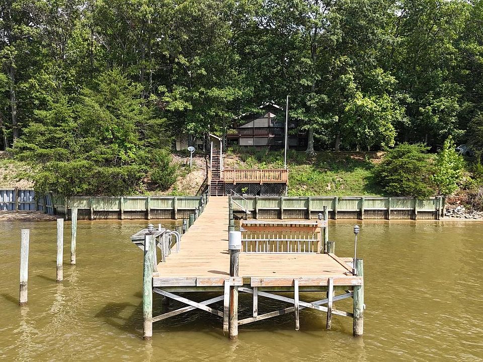 1st image of 12575 Shore Pl