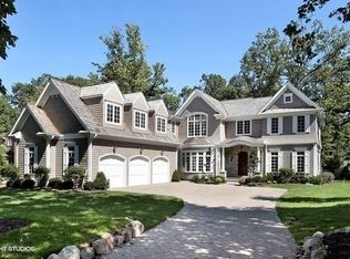 2245 Sheridan Rd, Highland Park, IL 60035