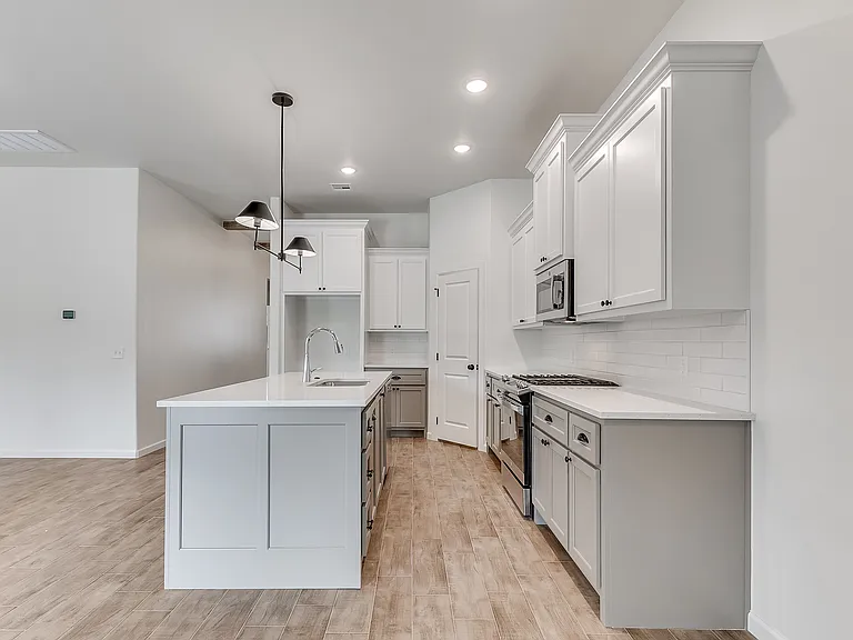 2600 Woods Edge Dr — Photo 30