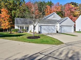 3424 Heron Ct, Aurora, OH