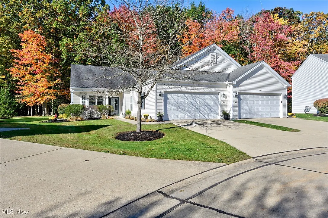 3424 Heron Ct photo 1
