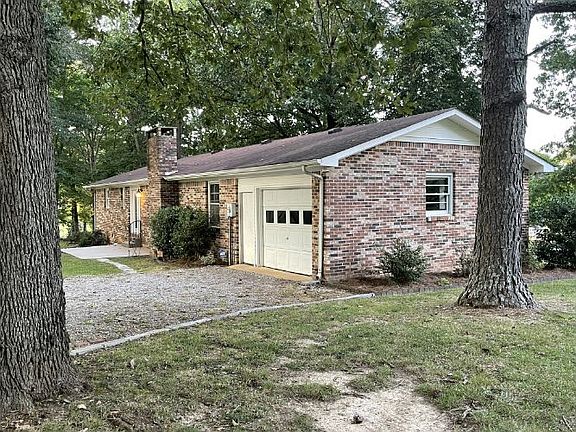 2nd image of 461 Trotters Cir