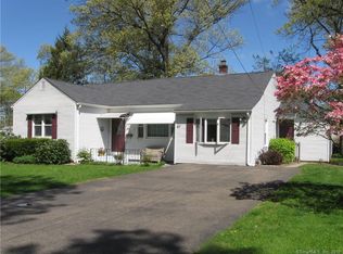 57 Lyndale St, Manchester, CT 06040