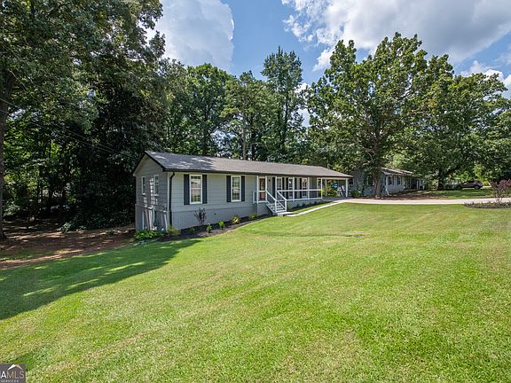 3rd image of 6109 Ridge Way