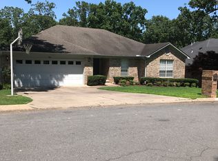 33 Kings River Rd, North Little Rock, AR 72116