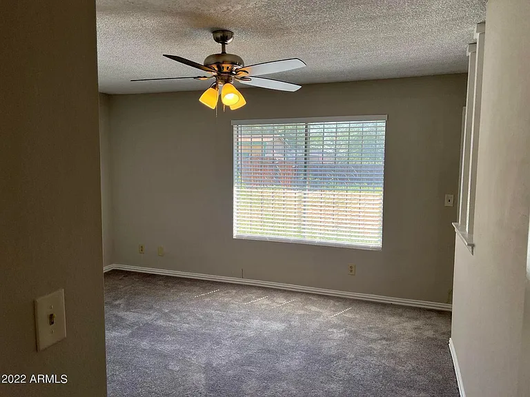 7827 W College Dr — Photo 12