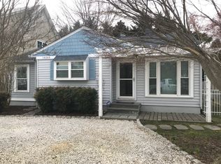 14269 Calvert St, Solomons, MD 20688