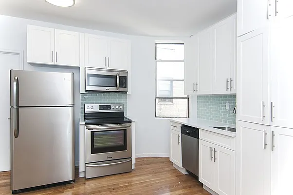 Rented by Bold New York | media 10