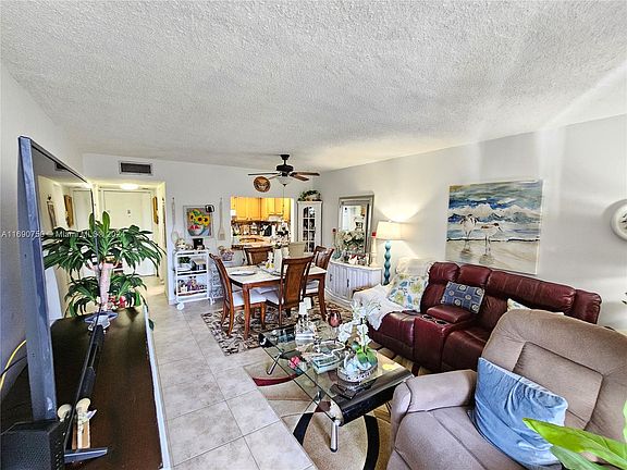 2nd image of 10090 NW 80th Ct APT 1517