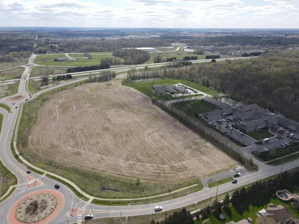 Silhavy Rd, Valparaiso, IN 46383