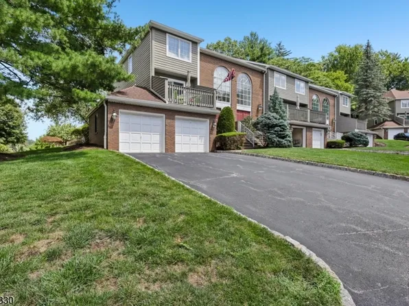 7 Dorset Cir, Caldwell Boro Twp., NJ 07006