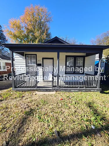 455 Carpenter St Photo 1