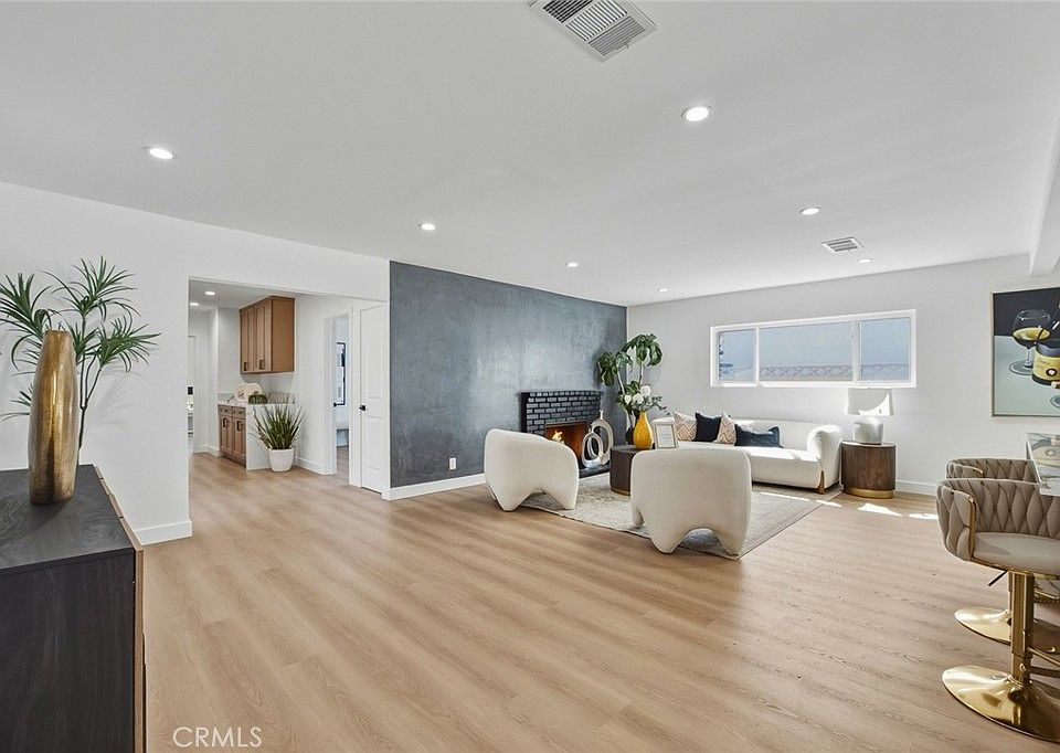 1st image of 6692 Sutton St