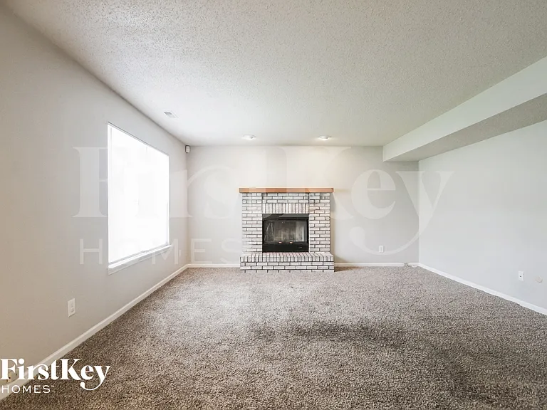 8942 Leffler Ln — Photo 6