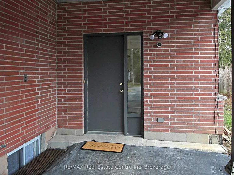46 Talbot St #BASEMENT — Photo 3