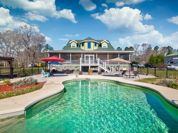 212 Chester Ln, Cottageville, SC 29435