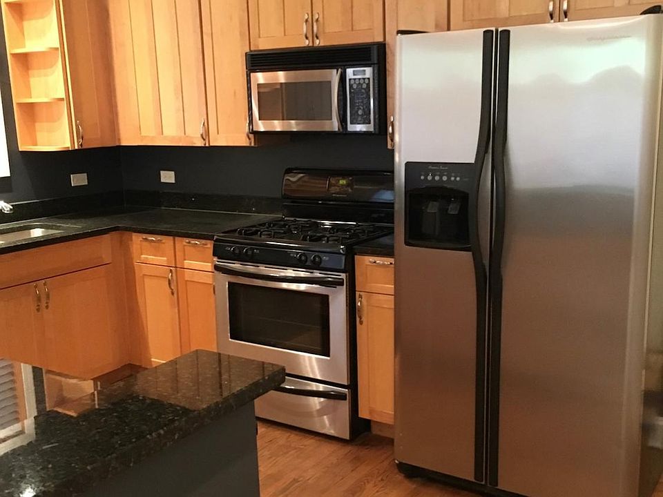 1st image of 1942 N Francisco Ave #2