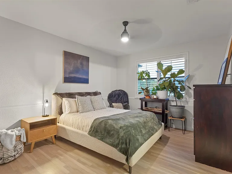 1504 Brook Ln — Photo 27