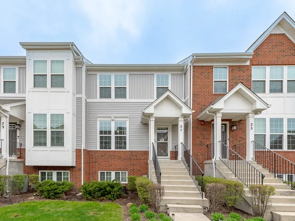 27 Nicholas Dr E, Des Plaines, IL 60016