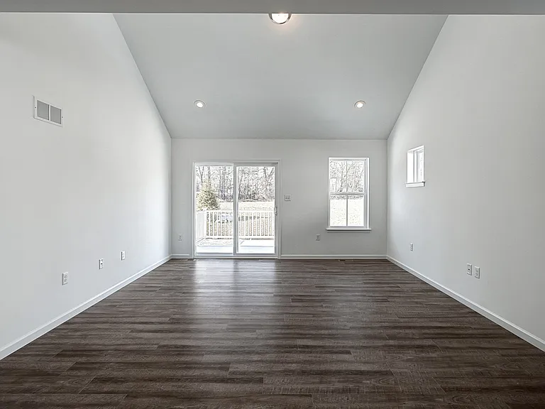 41 Long Bend Dr #14 — Photo 8