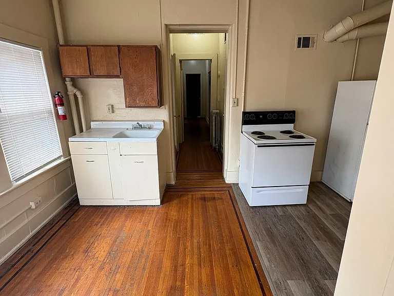 1229 S 4th St #1 — Photo 8