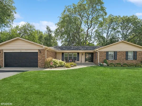 1461 Little Moose Ln, Northbrook, IL 60062