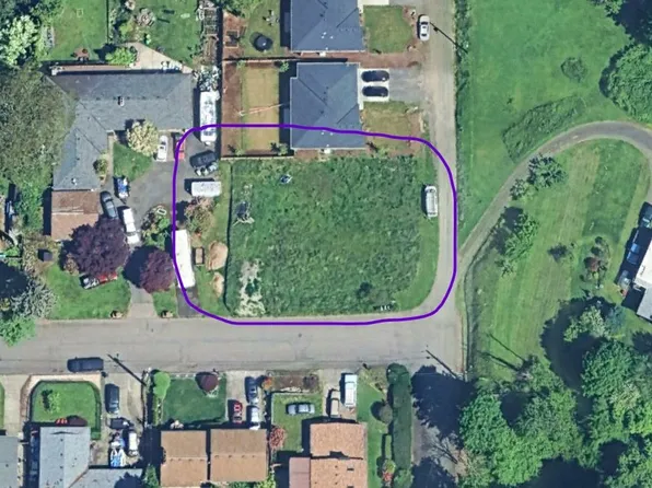 SE Nwc Schiller Southeast Ave #140, Portland, OR 97236