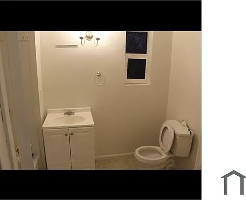 512 Baltic Ave #B — Photo 5