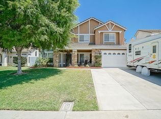 7706 Whitney Dr, Riverside, CA 92509