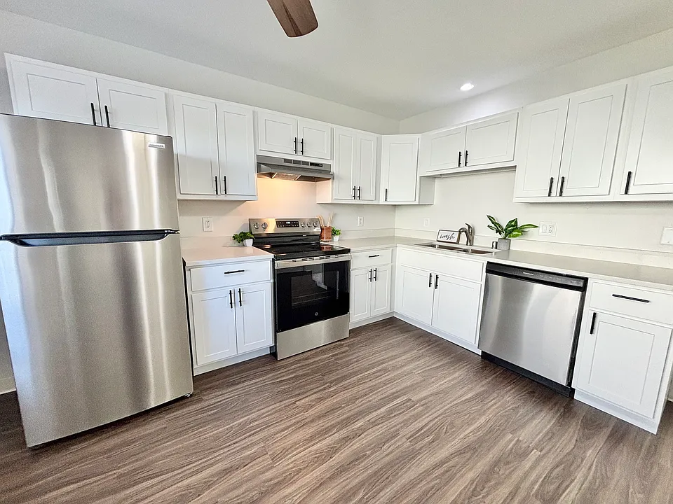 541 Schiller St #28