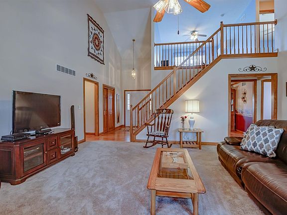 5th image of 5515 Choctaw Ln