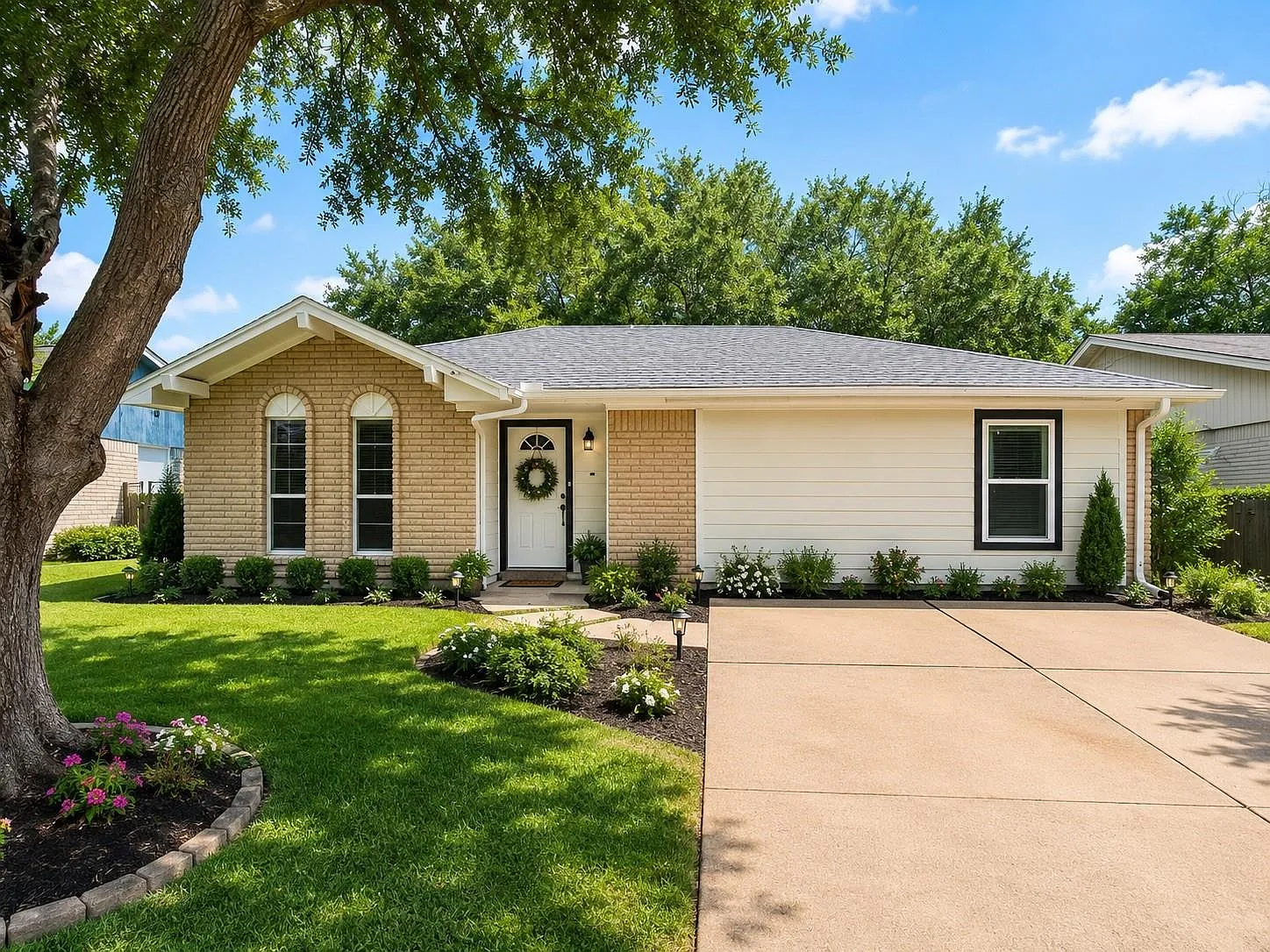 4 bed, 2.5 bath, 1577 sqft, $1,750 — Photo 1