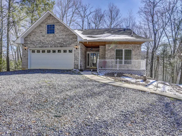 1089 Old Railroad Grade Rd, Roan Mountain, TN 37687