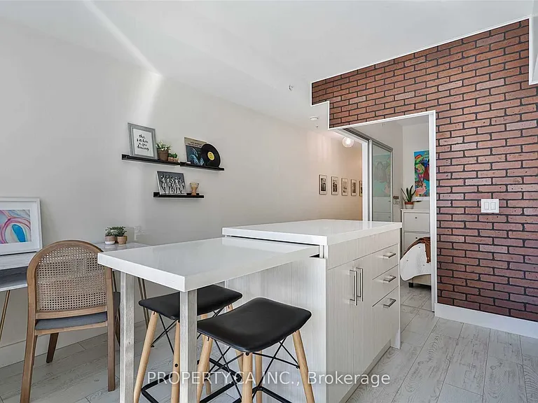 39 Sherbourne St #401 — Photo 8