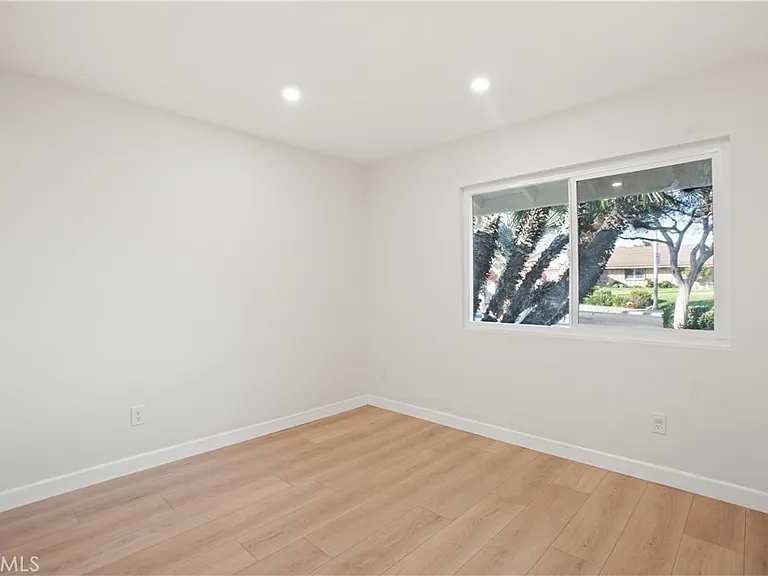 1185 La Subida Ct — Photo 5