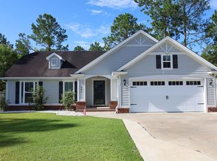 901 Sugarberry Dr, Hahira, GA 31632