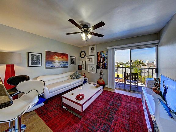 Partially renovated apartment (furnishings not included)