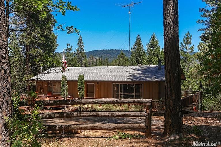 1st image of 10554-10556 Colton Way