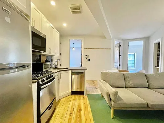 Rented by Doorway NYC, LLC | media 3