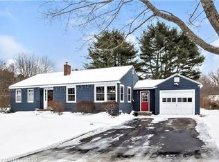 8 Ocean View Rd, Kennebunk, ME 04043