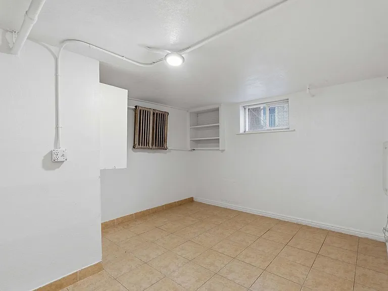 2736 Madison Ave — Photo 12