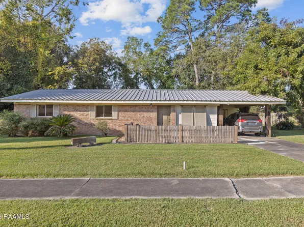 113 Maple Dr, Lafayette, LA 70506