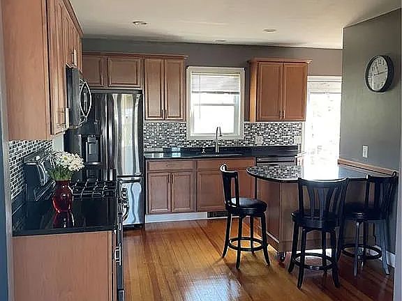 5th image of 206 Fort St #1