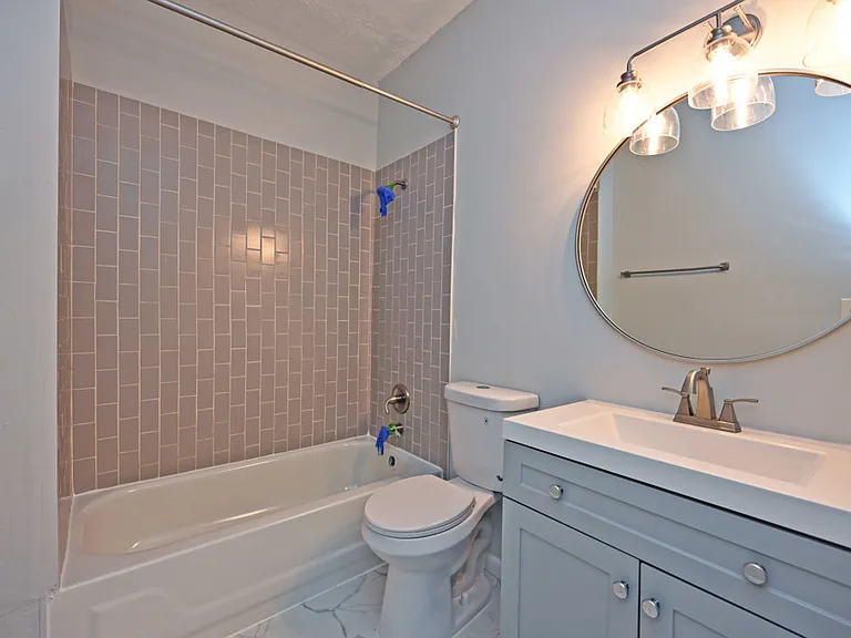 2228 Kemper Ln #3 — Photo 12