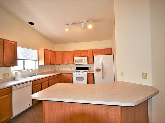 5th image of 3635 Plaza De La Yerba