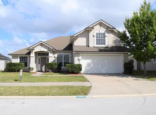 9361 Prosperity Lake Dr, Jacksonville, FL 32244