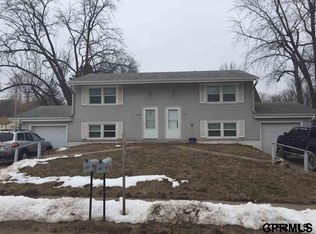 802 1/2 W 25th Ave, Bellevue, NE 68005