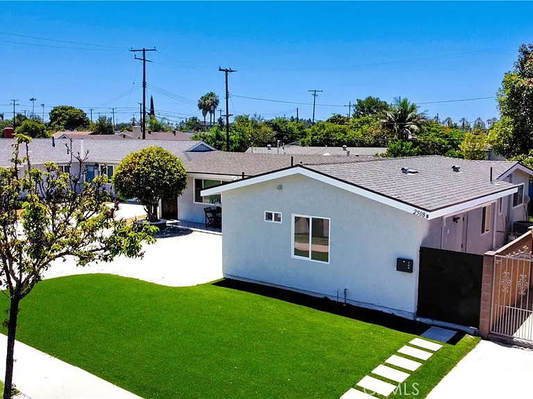 2508 W Picadilly Way #B — Photo 1